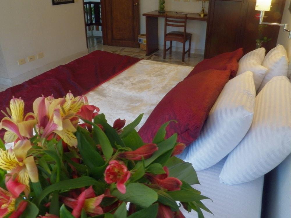 Hotel Casa Santa Monica Norte Cali Eksteriør bilde